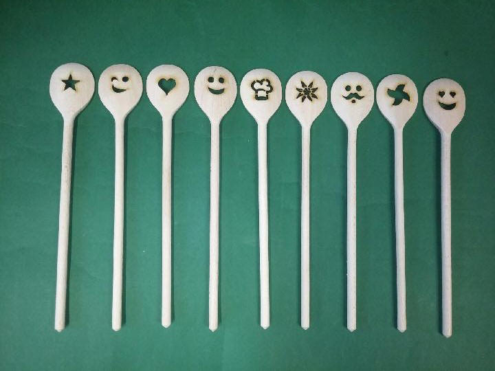 PIKUSA round spoons with cut