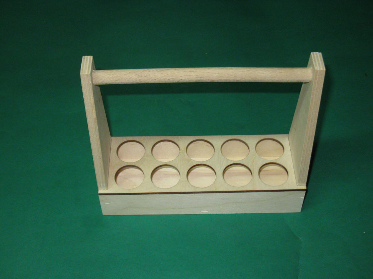 PIKUSA A carrier for liqueurs